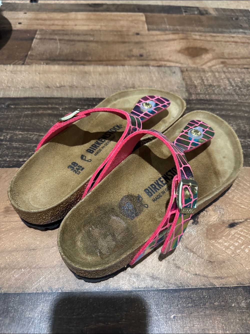 Birkenstock Gizeh Gator Gleam Raspberry Sandals US 7 7.5 new no tag